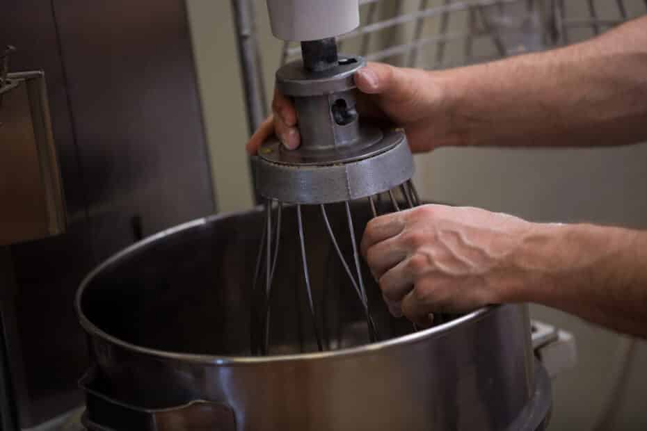 Hand adjusting dough machine